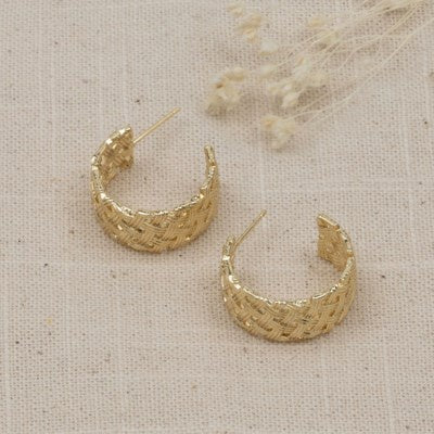 Glee Jewelry Criss Cross Hoop Earring - Gold