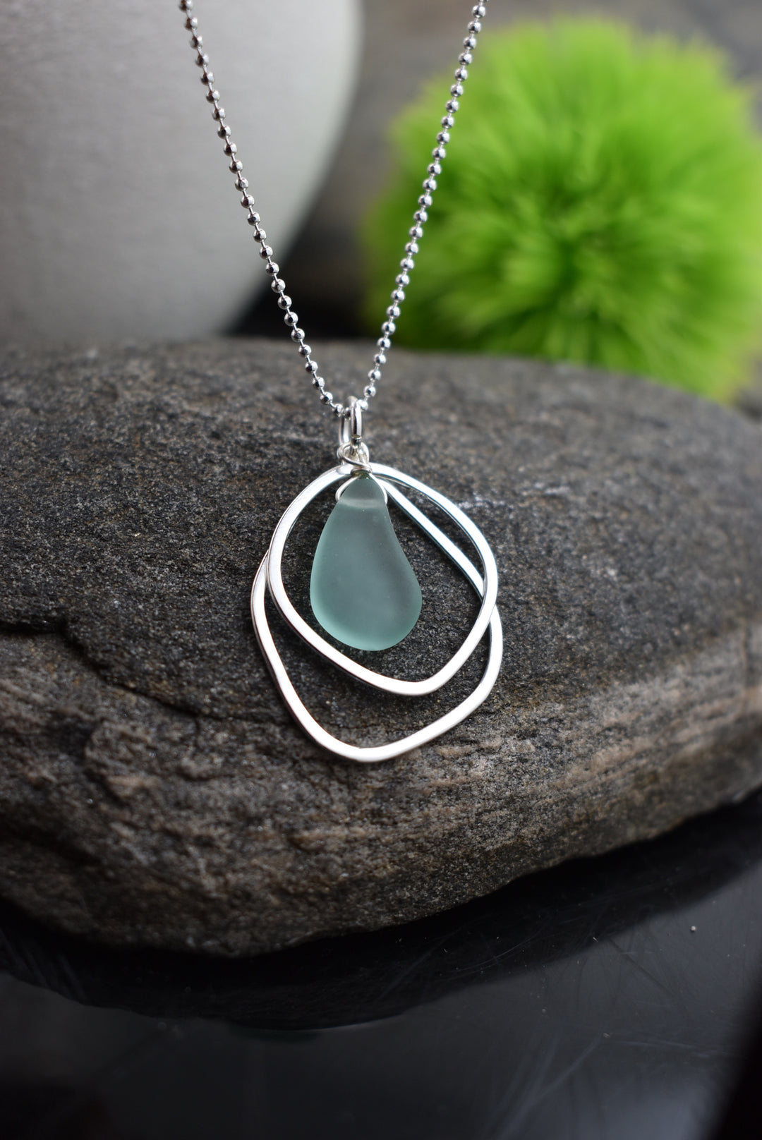 WhiteLotus Oblong Pendant N32-Aqua