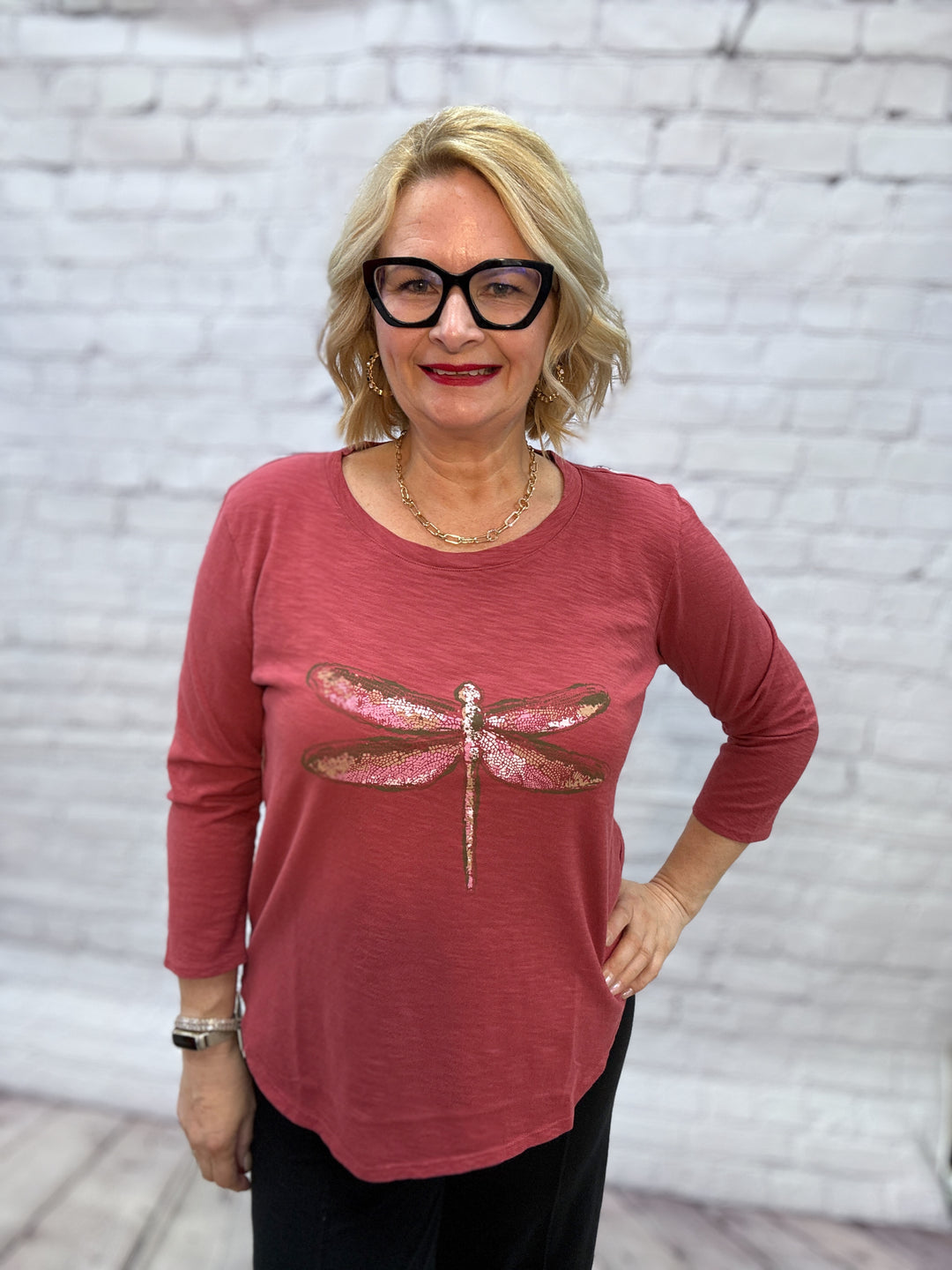 Escape by Habitat Hi-Lo Tee "Multi-Dragonfly" E40004 - Garnet