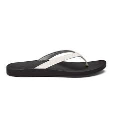 Womens Olukai Puawe Sandal 20498-4R40 White/Black