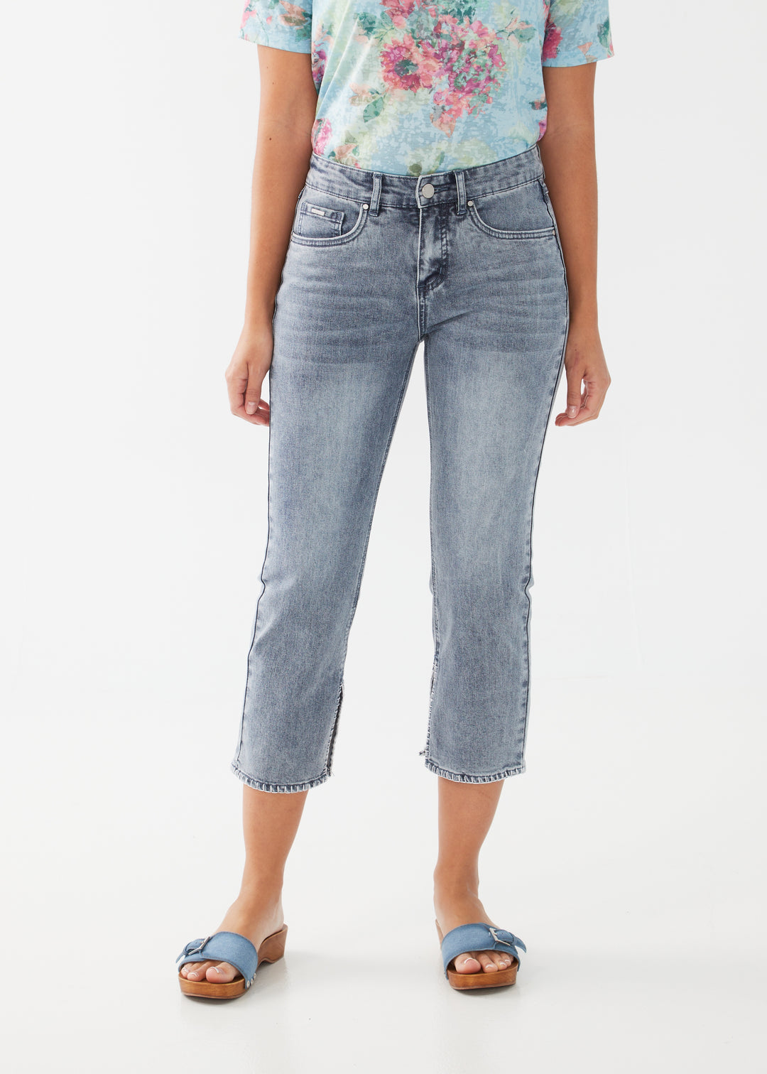 FDJ Christina Straight Crop 5314799-MEDWA Medium Wash