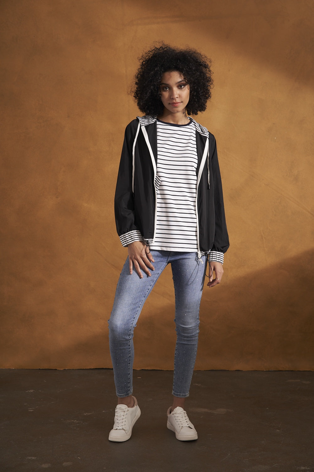 Renuar Woven Jacket R3774-E1192-BLACK - 1 ONLY SIZE MEDIUM - 20% OFF