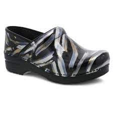 Womens Dansko Clog w/Covered Heel 206860202-Met. Brush Patent - SIZE 38 (7-7.5) + 42 (11-11.5) - 20% OFF