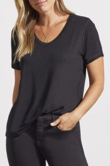 Tribal V-Neck T w/ Decorative Stitching 1730O-5243-0002 Black