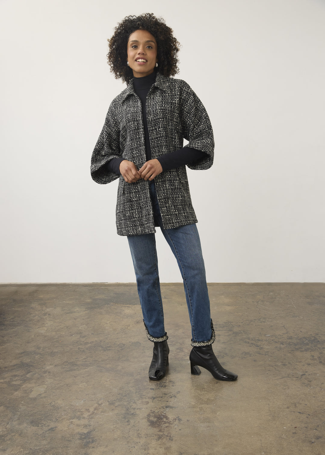 FDJ Tweed Poncho Jacket 1110718-BL/IVR Black/Ivory