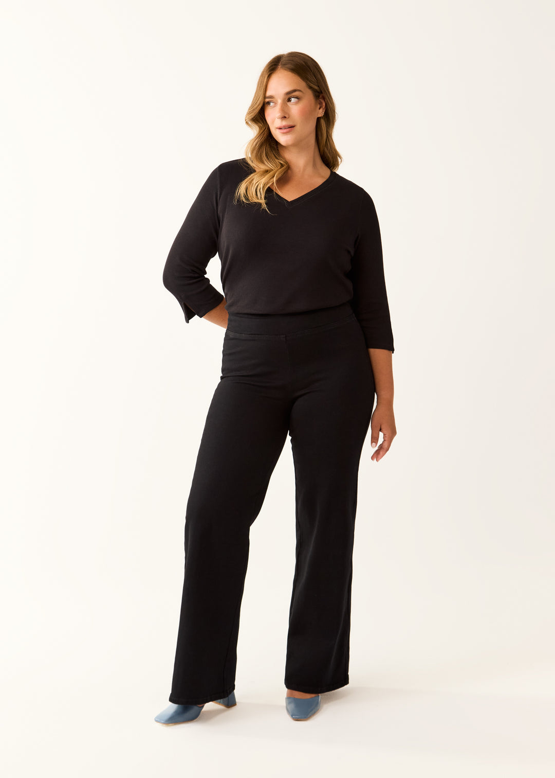 FDJ "Beyond Denim" Pull-On Wide Leg Jean 2679862B-BLK Black