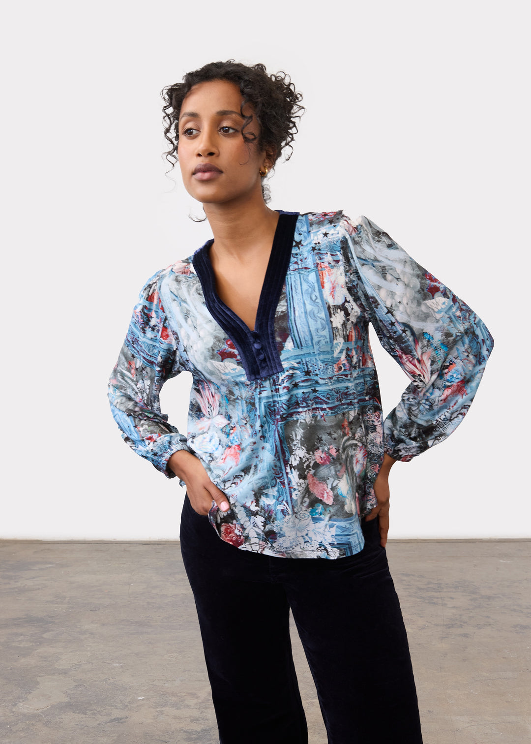FDJ Long Sleeve V-Neck Print Tunic Top 3875153-INGLRY Indigo Gallery