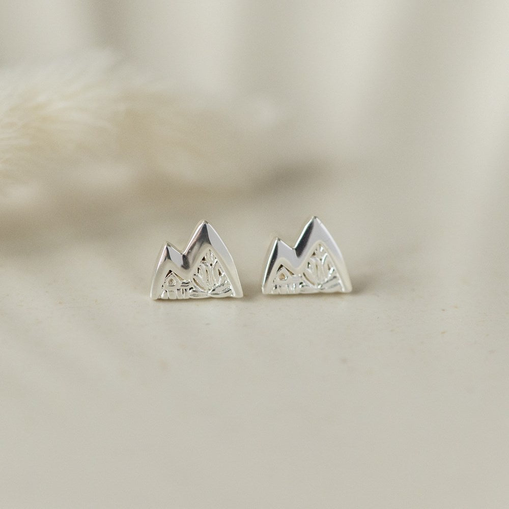 Glee Crest Stud Earrings - Silver