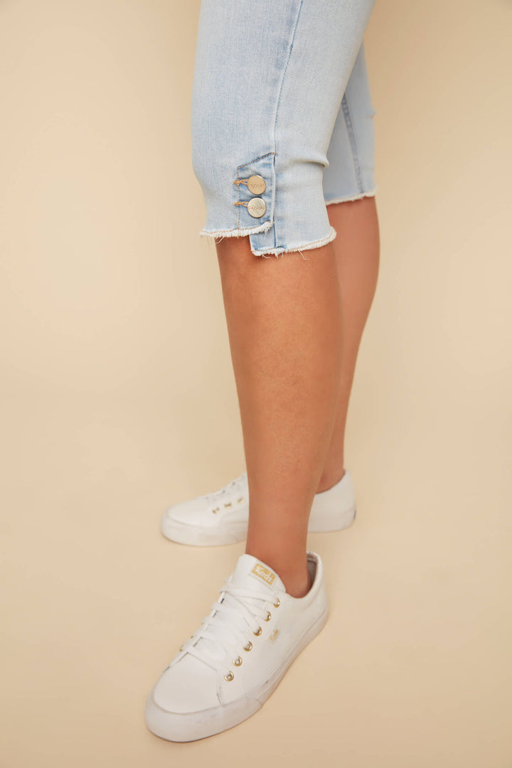 Renuar 5-Pocket Woven Denim Capri R8115D-E2141-BLEACW Bleached Wash