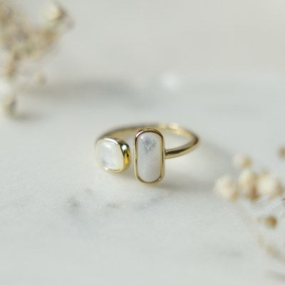Glee Jewellery Stone Sister Ring - Mother of Pearl - Gold