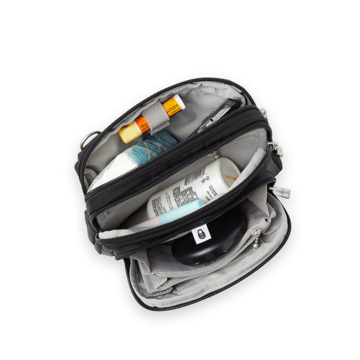 Baggallini Triple Zip w/ Front Wallet TZW729-Black