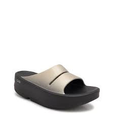 Womens Oofos OOMega Ooahh Patent Slide - 1111-LATTE