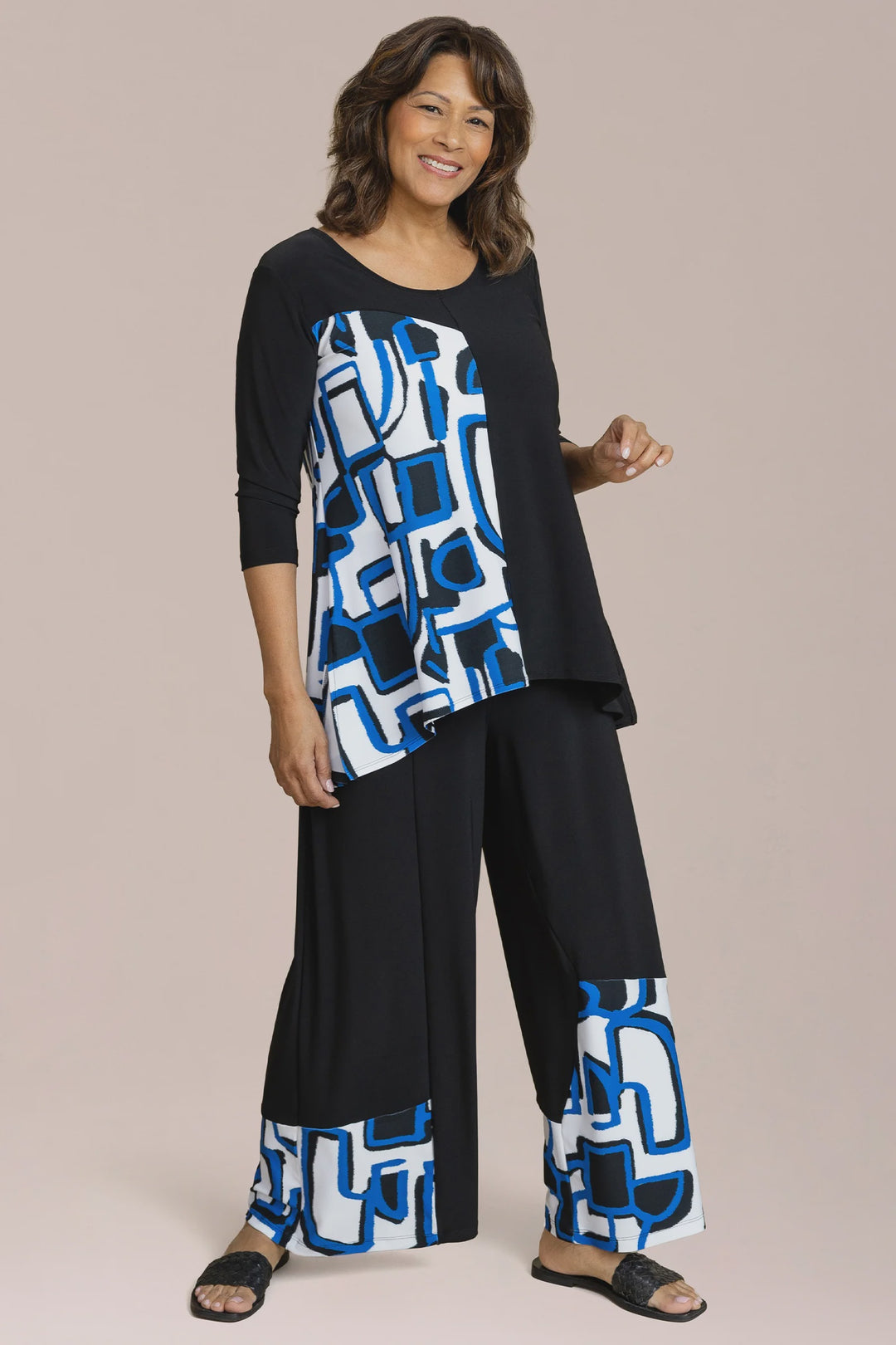 Sympli Go To Low Neck T - Blocked Print - 22117RB-P-2-2015 Black/Electric Maze
