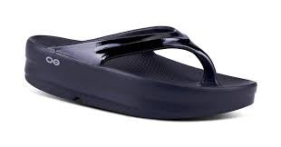 Oofos OOmega OOlala Platform Thong Sandal 1410-BLK Black Patent